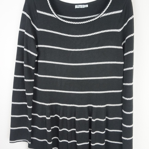 Eliza J Knit Fit & Flare long sleeve striped dress - Picture 5 of 8